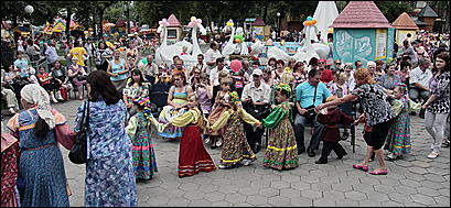 12 июня 2011 г., Барнаул   Гала-концерт фестиваля "Карусель дружбы"