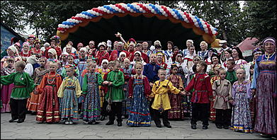 12 июня 2011 г., Барнаул   Гала-концерт фестиваля "Карусель дружбы"