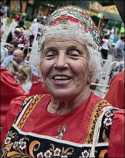 12 июня 2011 г., Барнаул   Гала-концерт фестиваля "Карусель дружбы"