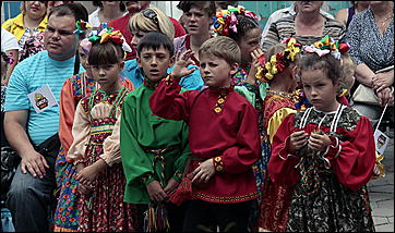 12 июня 2011 г., Барнаул   Гала-концерт фестиваля "Карусель дружбы"