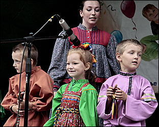 12 июня 2011 г., Барнаул   Гала-концерт фестиваля "Карусель дружбы"