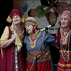 12 июня 2011 г., Барнаул   Гала-концерт фестиваля "Карусель дружбы"