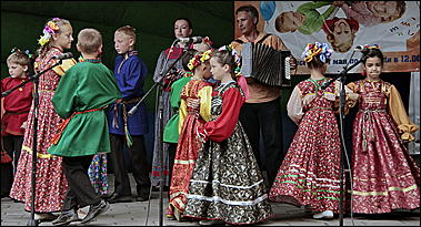 12 июня 2011 г., Барнаул   Гала-концерт фестиваля "Карусель дружбы"