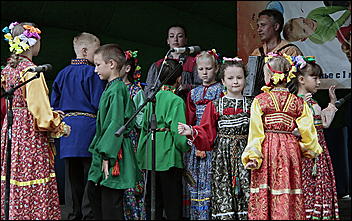 12 июня 2011 г., Барнаул   Гала-концерт фестиваля "Карусель дружбы"