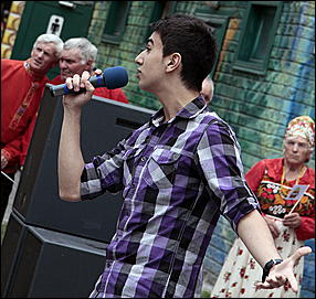 12 июня 2011 г., Барнаул   Гала-концерт фестиваля "Карусель дружбы"