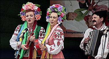 12 июня 2011 г., Барнаул   Гала-концерт фестиваля "Карусель дружбы"