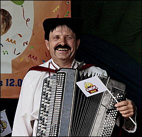 12 июня 2011 г., Барнаул   Гала-концерт фестиваля "Карусель дружбы"