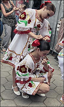 12 июня 2011 г., Барнаул   Гала-концерт фестиваля "Карусель дружбы"