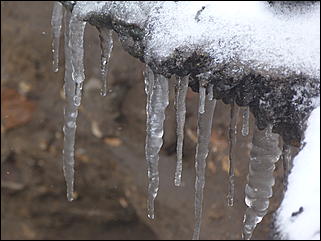 16-17 марта 2011 г., Барнаул   Устранение аварии на коллекторе в центре Барнаула