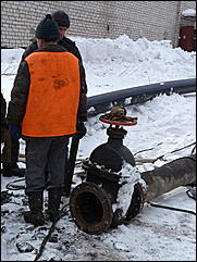 16-17 марта 2011 г., Барнаул   Устранение аварии на коллекторе в центре Барнаула