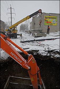 16-17 марта 2011 г., Барнаул   Устранение аварии на коллекторе в центре Барнаула