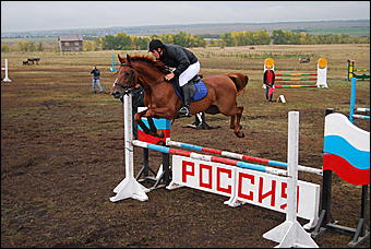 29-31 августа 2011 г., Барнаул   Официальные соревнования по конному троеборью