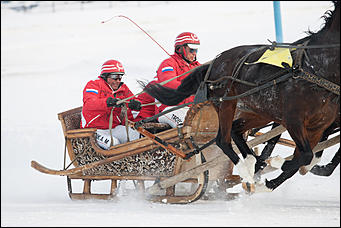 27 февраль 2017 г., Барнаул © Амител Вячеслав Мельников   "Что ж вы кони мои привередливые..." Межрегиональный конноспортивный праздник состоялся на ипподроме "Сибирского подворья" 
