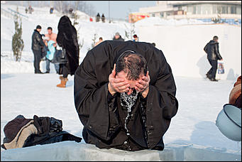 19 января 2016 г. Барнаул © Амител. Вячеслав Мельников   Как проходил праздник Крещение Господне