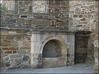 Август 2009 г., Крым   Генуэзская крепость в городе Судаке (Крым, Украина)