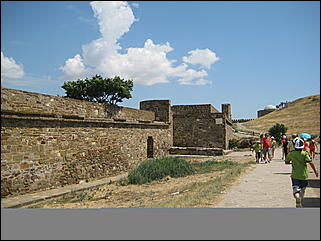 Август 2009 г., Крым   Генуэзская крепость в городе Судаке (Крым, Украина)