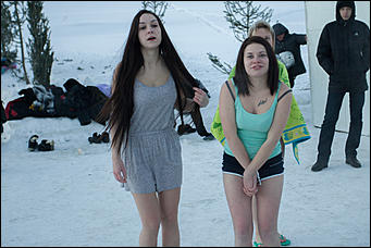 19 январь 2017 г., Барнаул © Амител Вячеслав Мельников Как барнаульцы окунаются в купель на Крещение