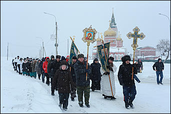 19 января 2020 г., Барнаул. Екатерина Смолихина   Боятся, но купаются. Как в Барнауле прошло Крещение Господне