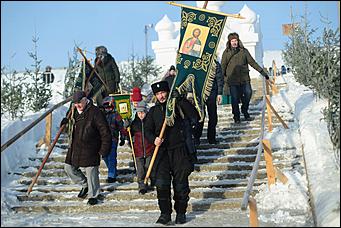20 января 2021 г., Барнаул   "Вытаскивай меня, я уже все". Как в Барнауле прошел праздник Крещения