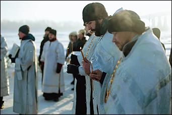 20 января 2021 г., Барнаул   "Вытаскивай меня, я уже все". Как в Барнауле прошел праздник Крещения