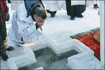 20 января 2021 г., Барнаул   "Вытаскивай меня, я уже все". Как в Барнауле прошел праздник Крещения