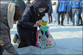 20 января 2021 г., Барнаул   "Вытаскивай меня, я уже все". Как в Барнауле прошел праздник Крещения