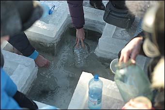 20 января 2021 г., Барнаул   "Вытаскивай меня, я уже все". Как в Барнауле прошел праздник Крещения