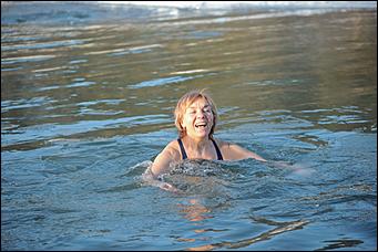 20 января 2021 г., Барнаул   "Вытаскивай меня, я уже все". Как в Барнауле прошел праздник Крещения