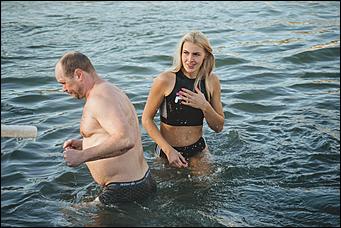 20 января 2021 г., Барнаул   "Вытаскивай меня, я уже все". Как в Барнауле прошел праздник Крещения