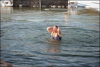 20 января 2021 г., Барнаул   "Вытаскивай меня, я уже все". Как в Барнауле прошел праздник Крещения