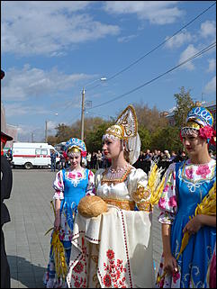 14 сентябрь 2012 г., Барнаул   Открытие памятника «Переселенцам на Алтай от благодарных потомков»
