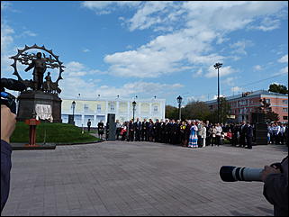 14 сентябрь 2012 г., Барнаул   Открытие памятника «Переселенцам на Алтай от благодарных потомков»
