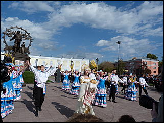 14 сентябрь 2012 г., Барнаул   Открытие памятника «Переселенцам на Алтай от благодарных потомков»
