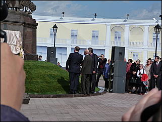 14 сентябрь 2012 г., Барнаул   Открытие памятника «Переселенцам на Алтай от благодарных потомков»
