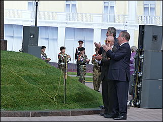 14 сентябрь 2012 г., Барнаул   Открытие памятника «Переселенцам на Алтай от благодарных потомков»
