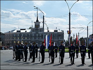 14 сентябрь 2012 г., Барнаул   Открытие памятника «Переселенцам на Алтай от благодарных потомков»
