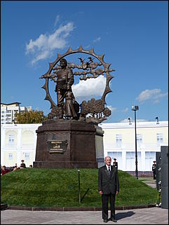 14 сентябрь 2012 г., Барнаул   Открытие памятника «Переселенцам на Алтай от благодарных потомков»
