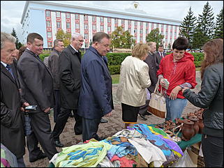 14 сентябрь 2012 г., Барнаул   Открытие памятника «Переселенцам на Алтай от благодарных потомков»
