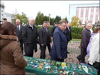 14 сентябрь 2012 г., Барнаул   Открытие памятника «Переселенцам на Алтай от благодарных потомков»
