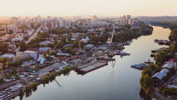 20 октябрь 2016 г., Барнаул. Евгений Кучинев   Дух захватывает: фотографии Барнаула от любителя гулять по крышам