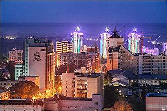 20 октябрь 2016 г., Барнаул. Евгений Кучинев   Дух захватывает: фотографии Барнаула от любителя гулять по крышам