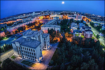 20 октябрь 2016 г., Барнаул. Евгений Кучинев   Дух захватывает: фотографии Барнаула от любителя гулять по крышам