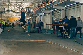 5 январь 2016 г., Барнаул   Сильнейшие легкоатлеты края борются за "Рождественский кубок" в Барнауле