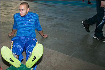 5 январь 2016 г., Барнаул   Сильнейшие легкоатлеты края борются за "Рождественский кубок" в Барнауле