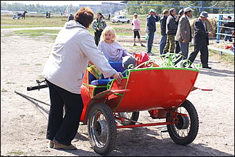 19 августа 2007г., Барнаул   Конно-спортивные состязания на "Кубок губернатора" (фото Кристины Красниковой)