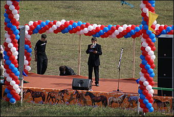 19 августа 2007г., Барнаул   Конно-спортивные состязания на "Кубок губернатора" (фото Кристины Красниковой)