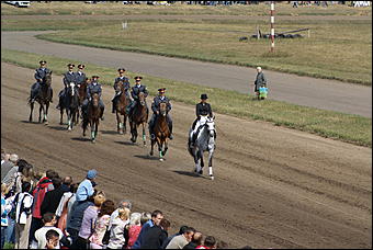 19 августа 2007г., Барнаул   Конно-спортивные состязания на "Кубок губернатора" (фото Кристины Красниковой)