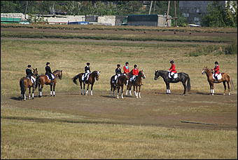 19 августа 2007г., Барнаул   Конно-спортивные состязания на "Кубок губернатора" (фото Кристины Красниковой)