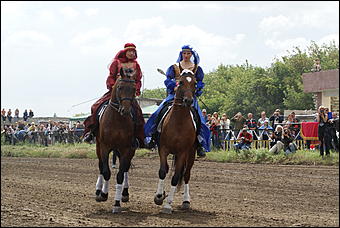 19 августа 2007г., Барнаул   Конно-спортивные состязания на "Кубок губернатора" (фото Кристины Красниковой)