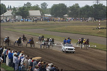 19 августа 2007г., Барнаул   Конно-спортивные состязания на "Кубок губернатора" (фото Кристины Красниковой)
